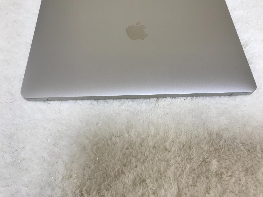 Apple MacBook Air M1（8GB / 256GB）美品