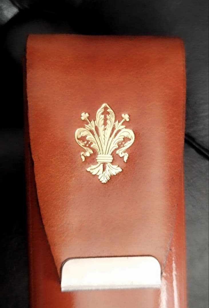 Peruzzi（ペルッツィ）の本革ペンケース ハンドメイド