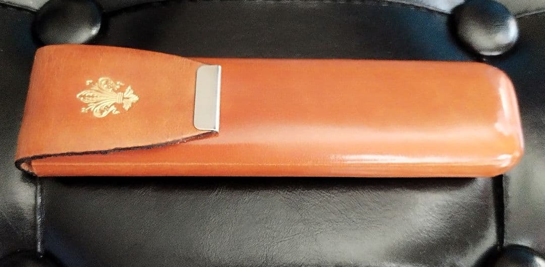 Peruzzi（ペルッツィ）の本革ペンケース ハンドメイド