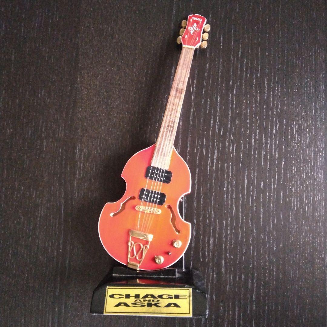 ASKAバイオリンギター　ミニチュア