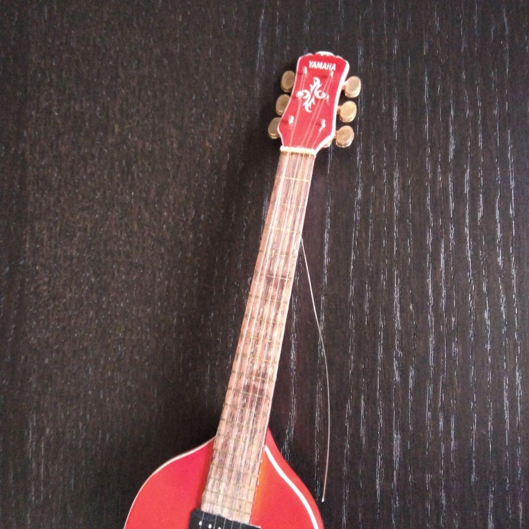 ASKAバイオリンギター　ミニチュア