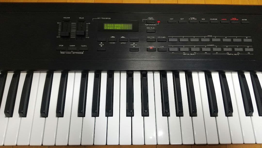 【付属品多数】Roland D-10 61鍵盤 シンセサイザー D-50兄弟機