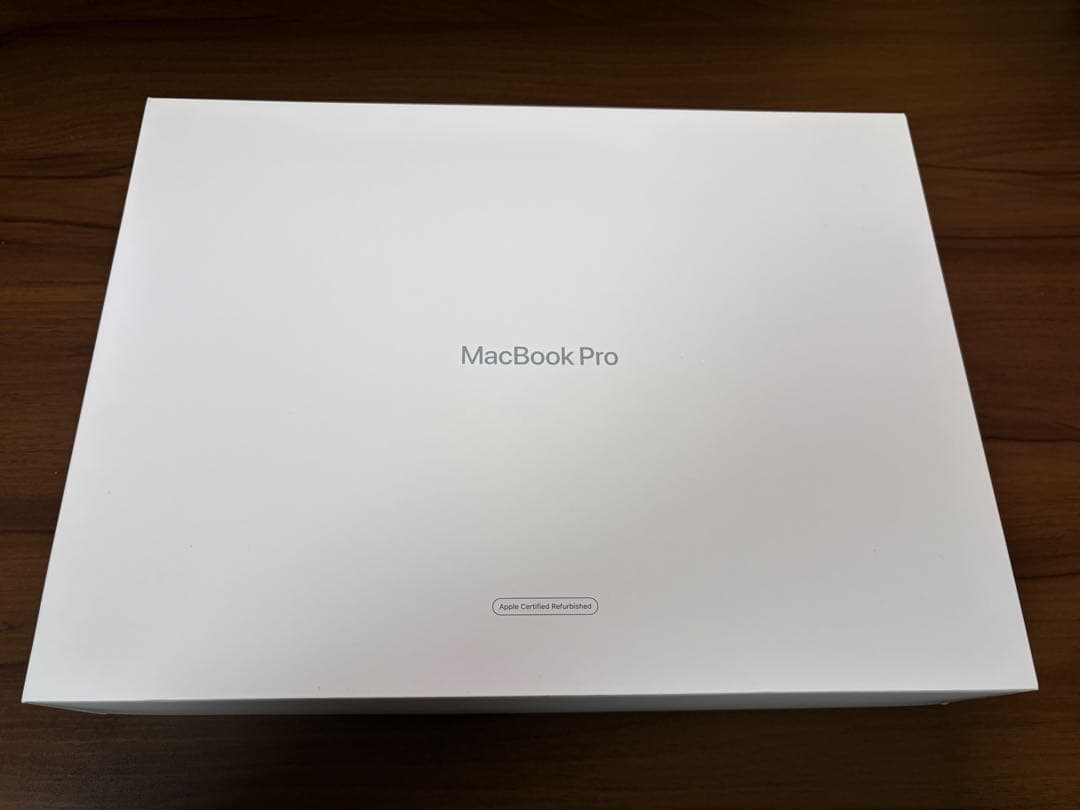 MacBook pro M4 14インチ 24GB 1TB シルバー JIS