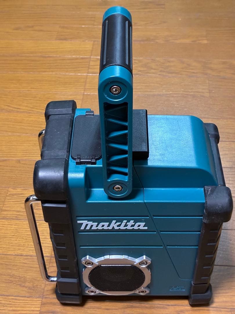 Makita マキタ　コードレス現場ラジオ【MR103】