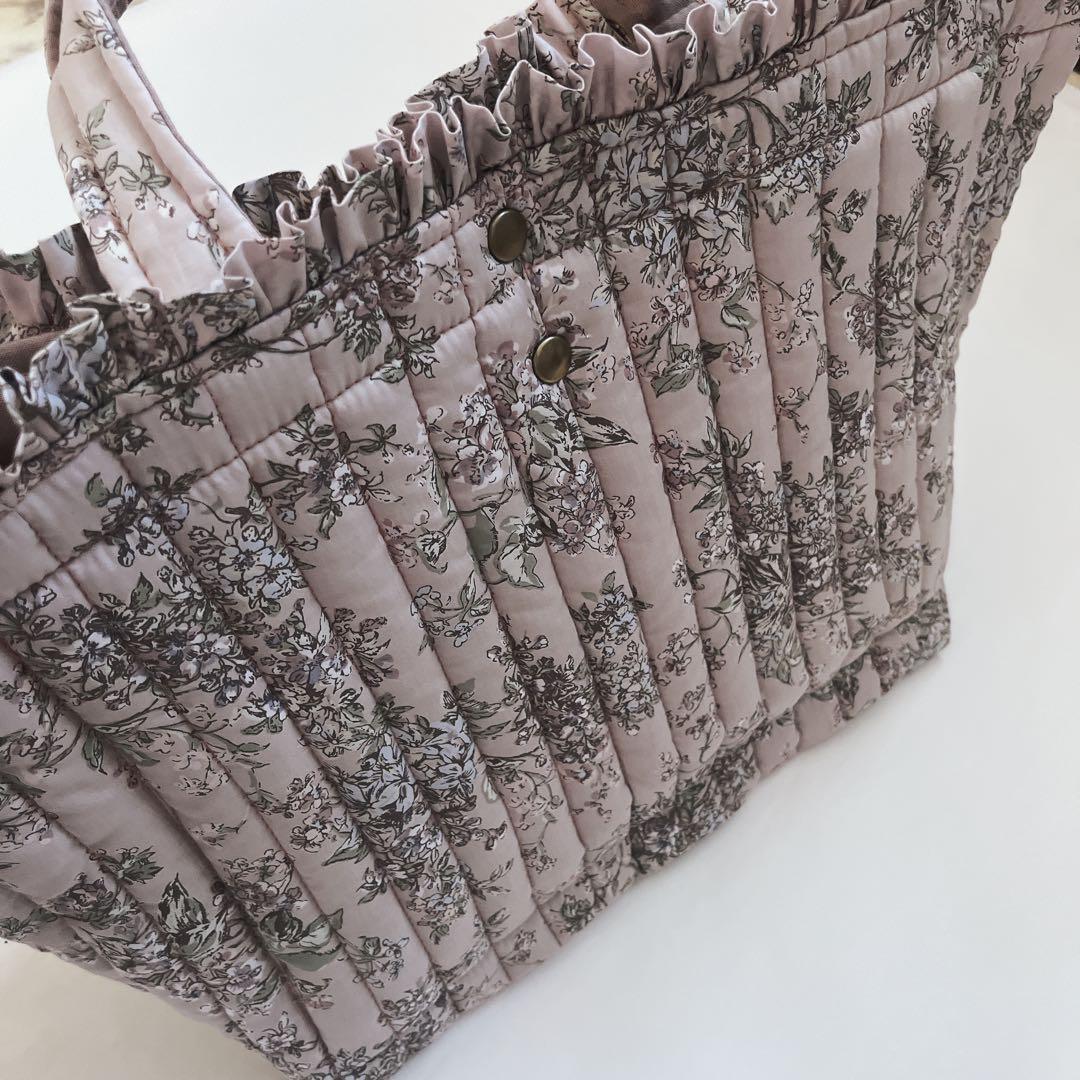 punchan様オーダー 特大キルトフリルトートバッグ　セリーヌミストラベンダー