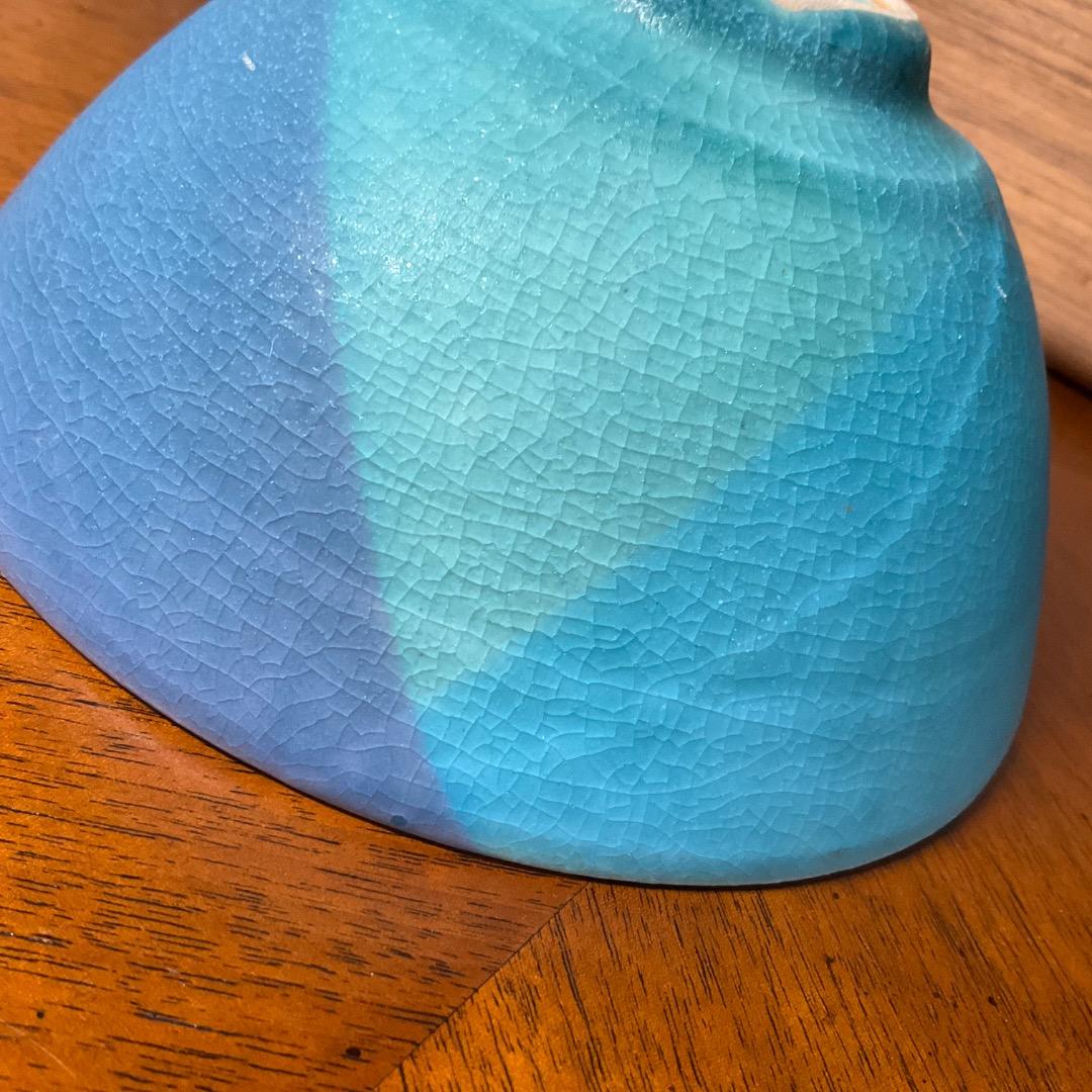 ブルーがとても美しい中鉢　未使用品