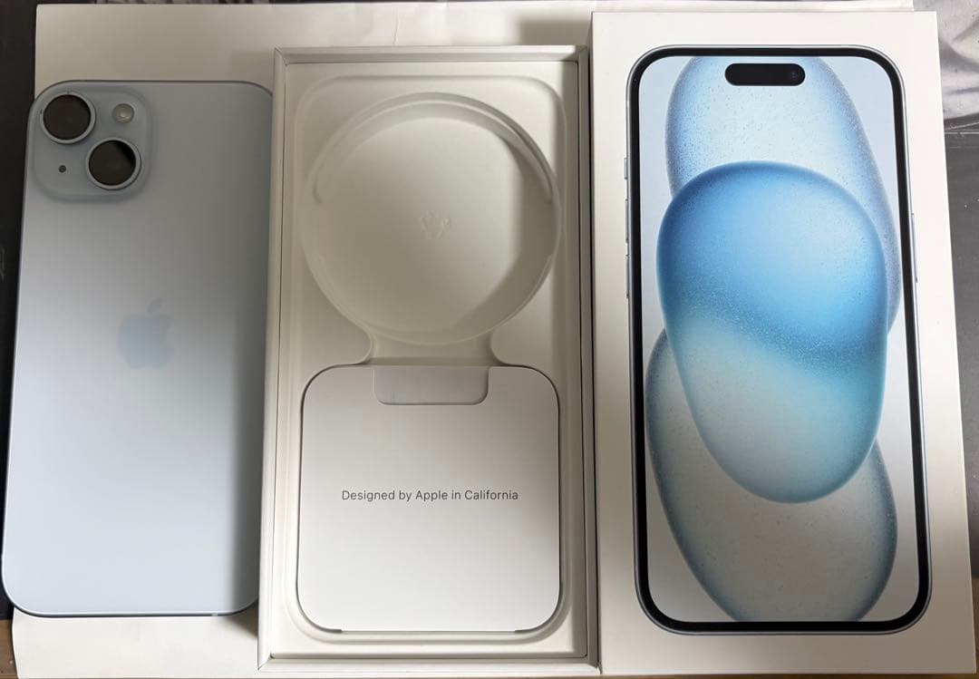 iPhone 15 ブルー 256GB SIMフリー 付属品あり
