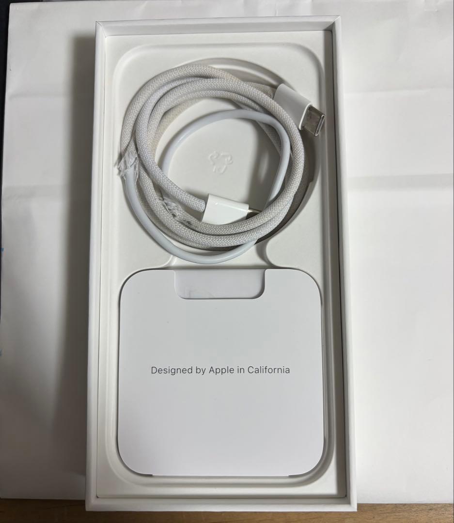 iPhone 15 ブルー 256GB SIMフリー 付属品あり