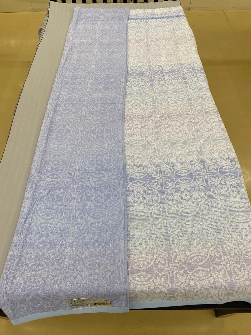 ロマンス　先染ジャガード　タオルケット・綿１００%・シングル約１４０×１９０㎝