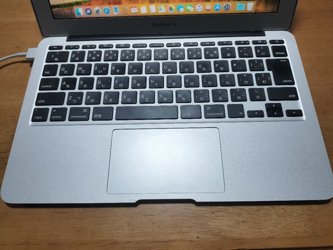 Apple MacBook Air 11インチA1465 シルバー　最終値下げ