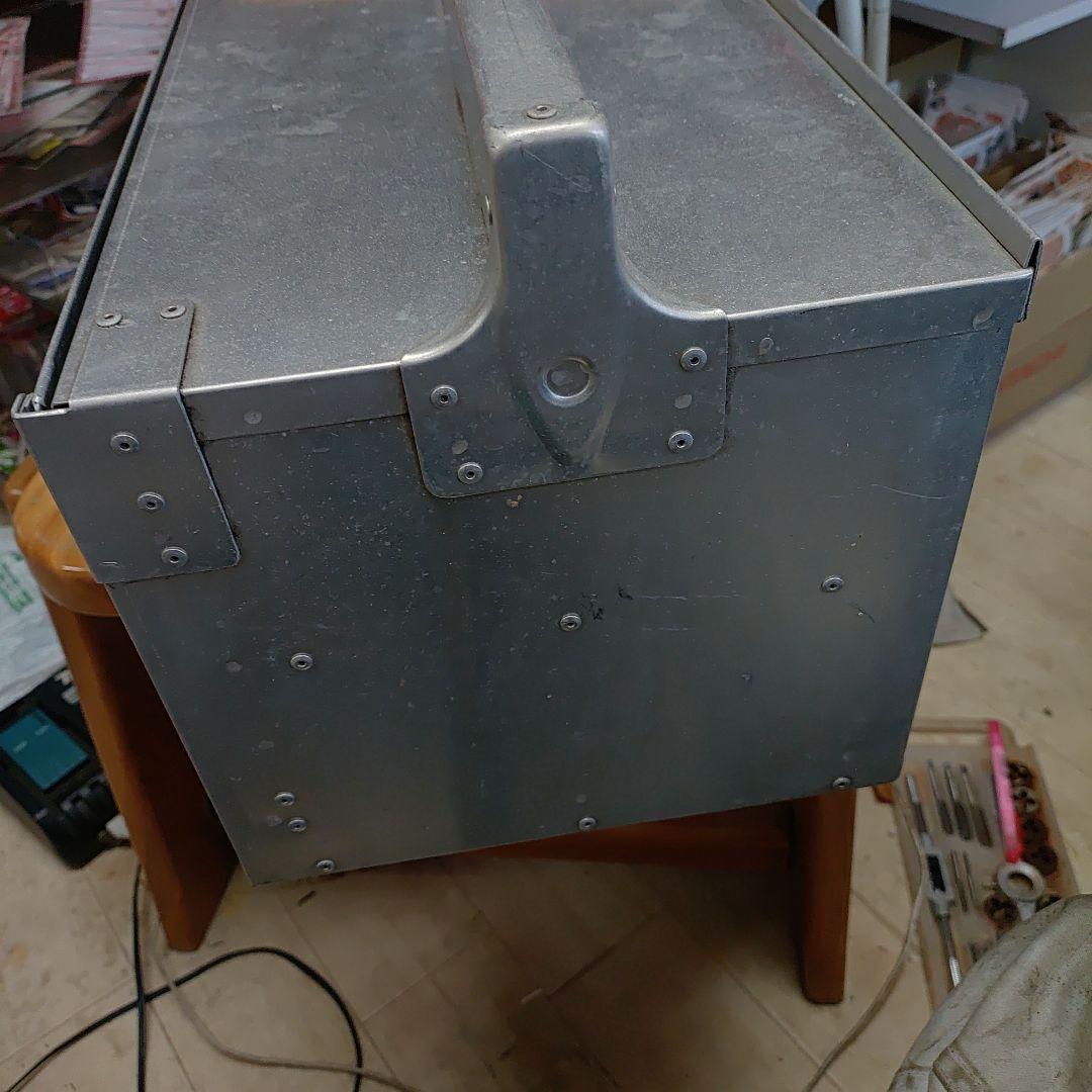 出前の岡持ち　オカモチ　飲食店　デリバリー　出前配達