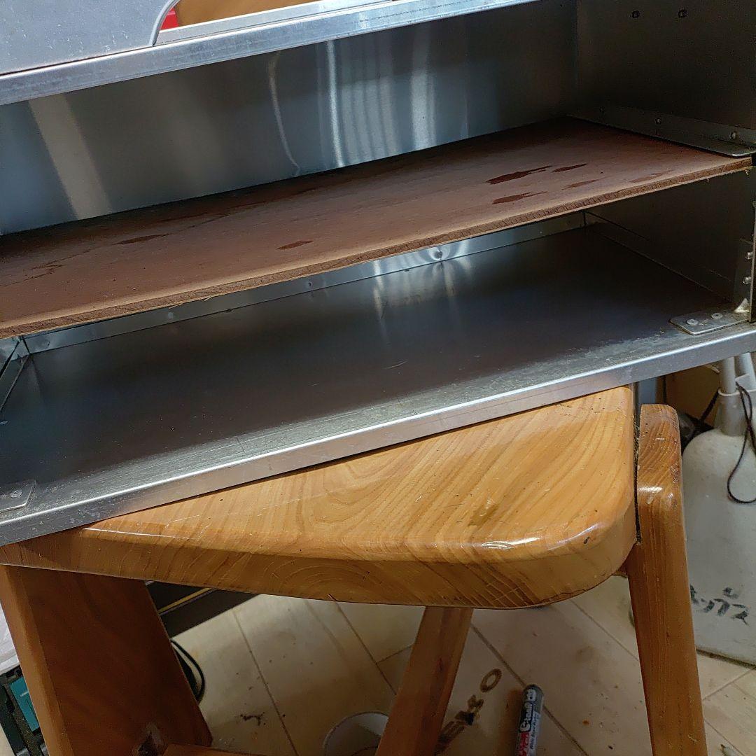 出前の岡持ち　オカモチ　飲食店　デリバリー　出前配達