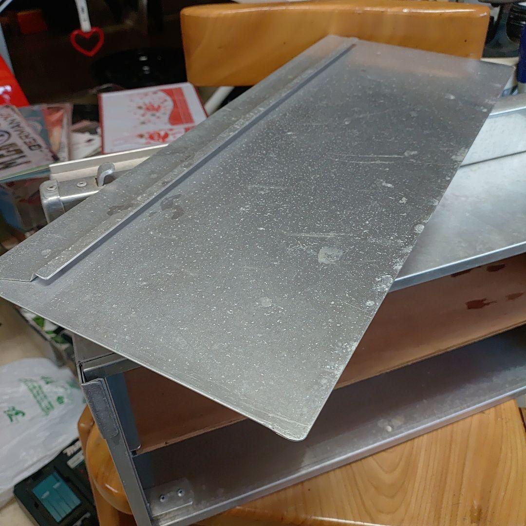 出前の岡持ち　オカモチ　飲食店　デリバリー　出前配達