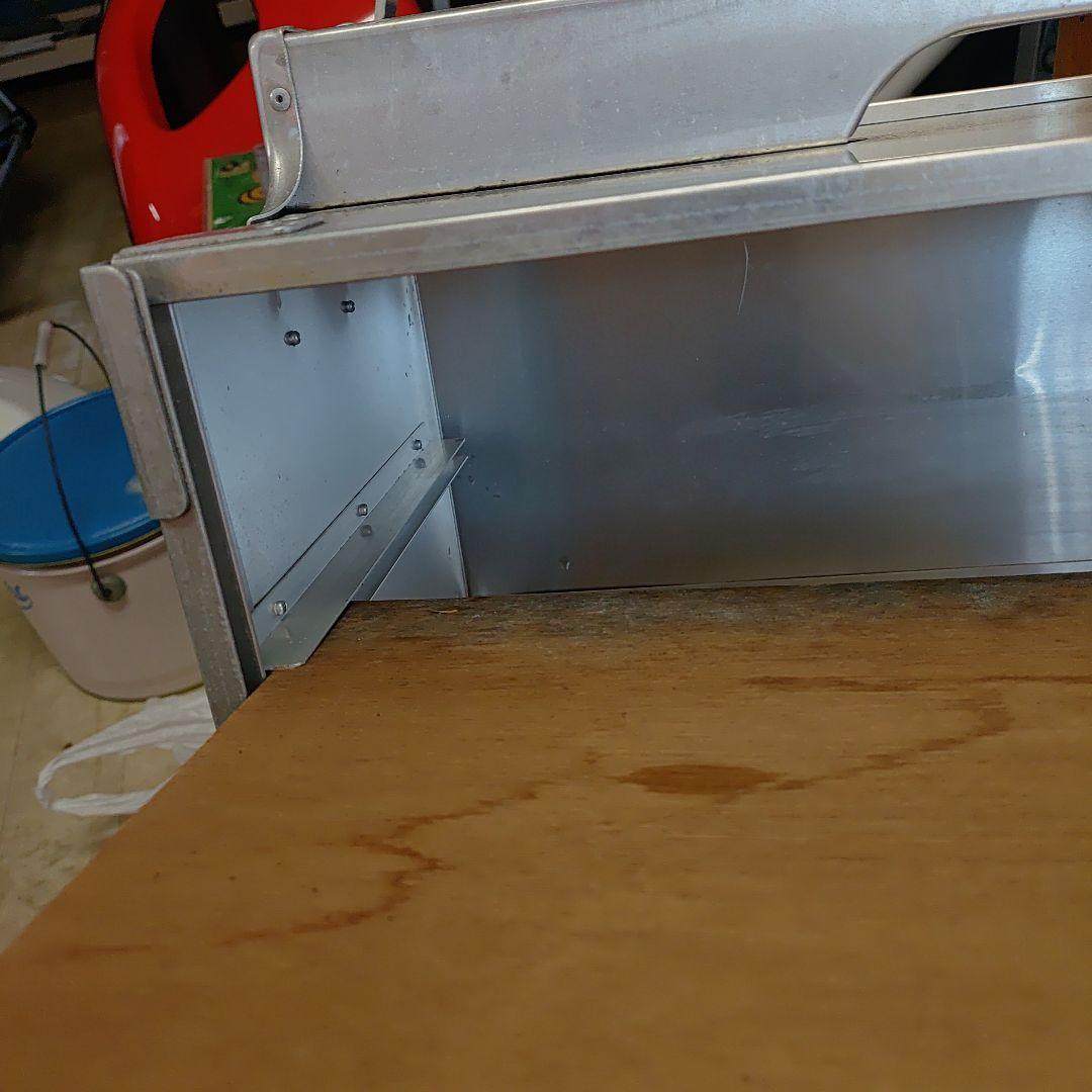 出前の岡持ち　オカモチ　飲食店　デリバリー　出前配達