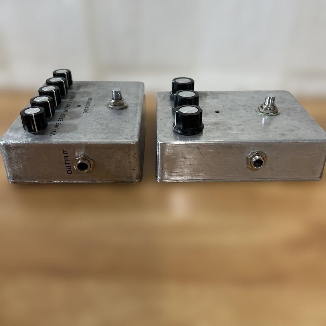 ディストーションペダル メタルボディ中古品です2個セット。