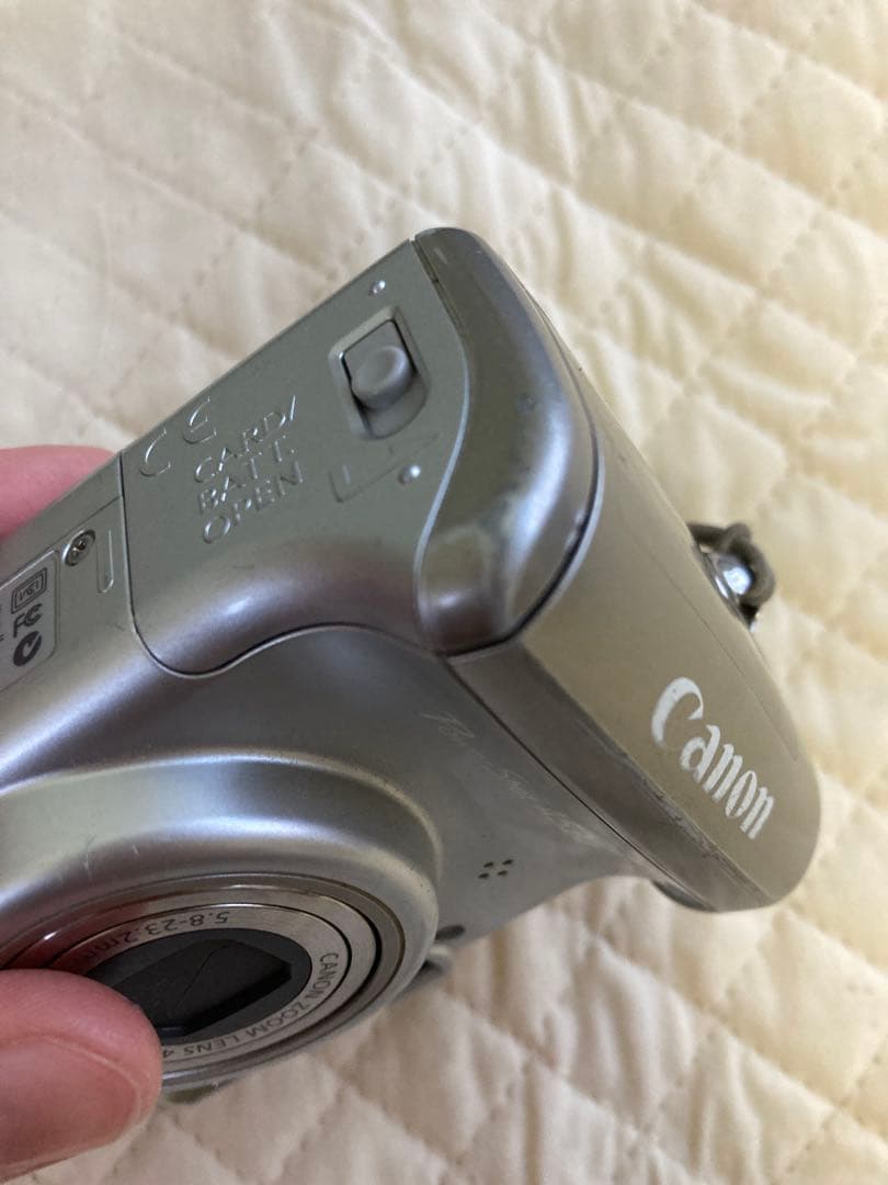 Canon PowerShot A530 デジタルカメラ