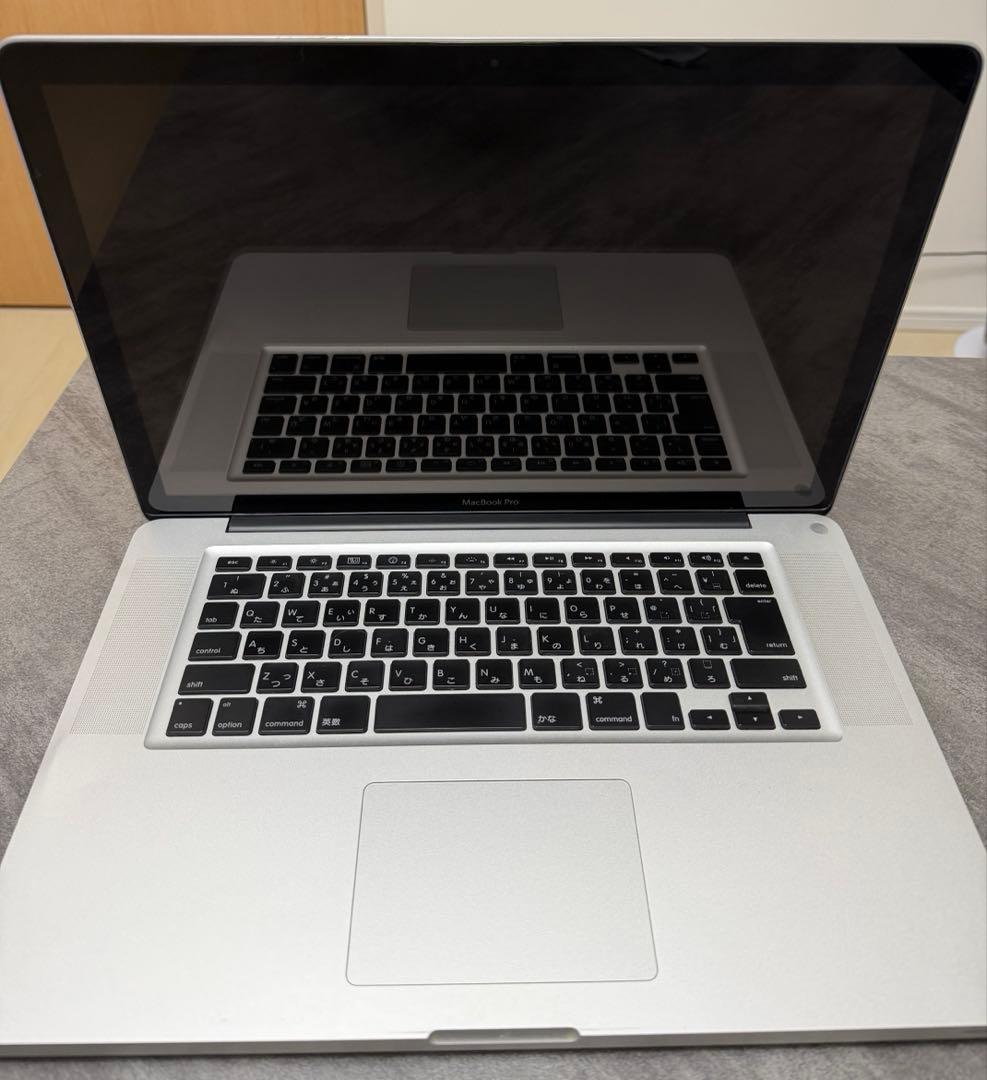 MacBook Proシルバー A1286ジャンク品