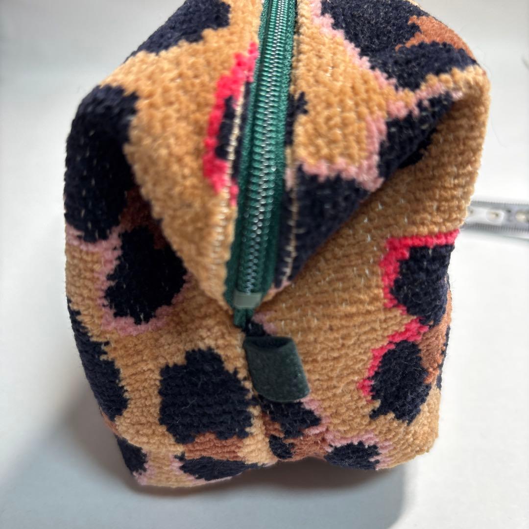 【美品】FEILER ラブラリー　レオパードポーチ ヒョウ柄　フェイラー 小物