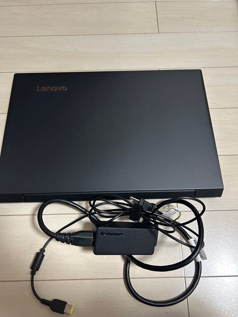 ノートパソコン　レノボ v310 CORE i5 SSD128GB メモリ8GB