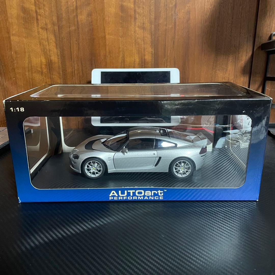 未展示品 オートアート 1/18 ロータス ヨーロッパ S シルバー