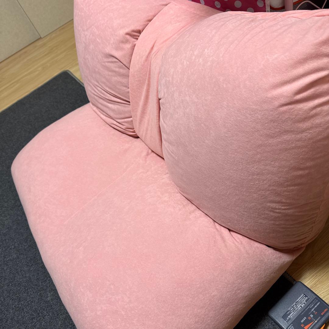 ピンク　 リボン形ソファー　　美品