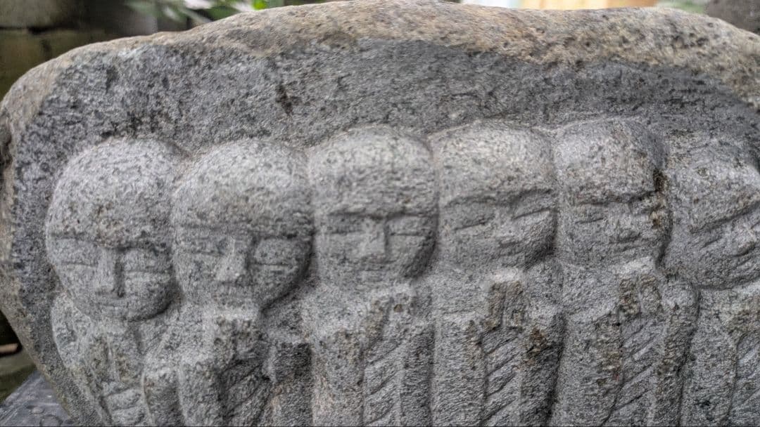 六地蔵、石仏、日本人による彫刻、倉田辰彦作