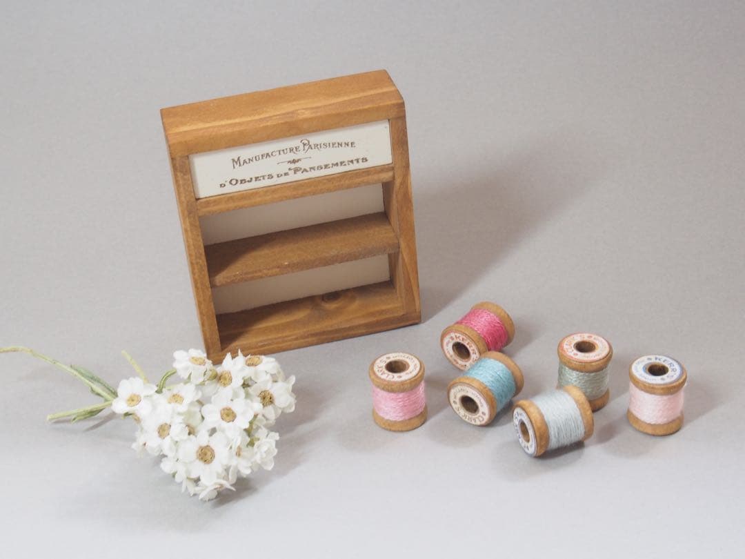 ミニチュア ドールハウス　糸巻き棚