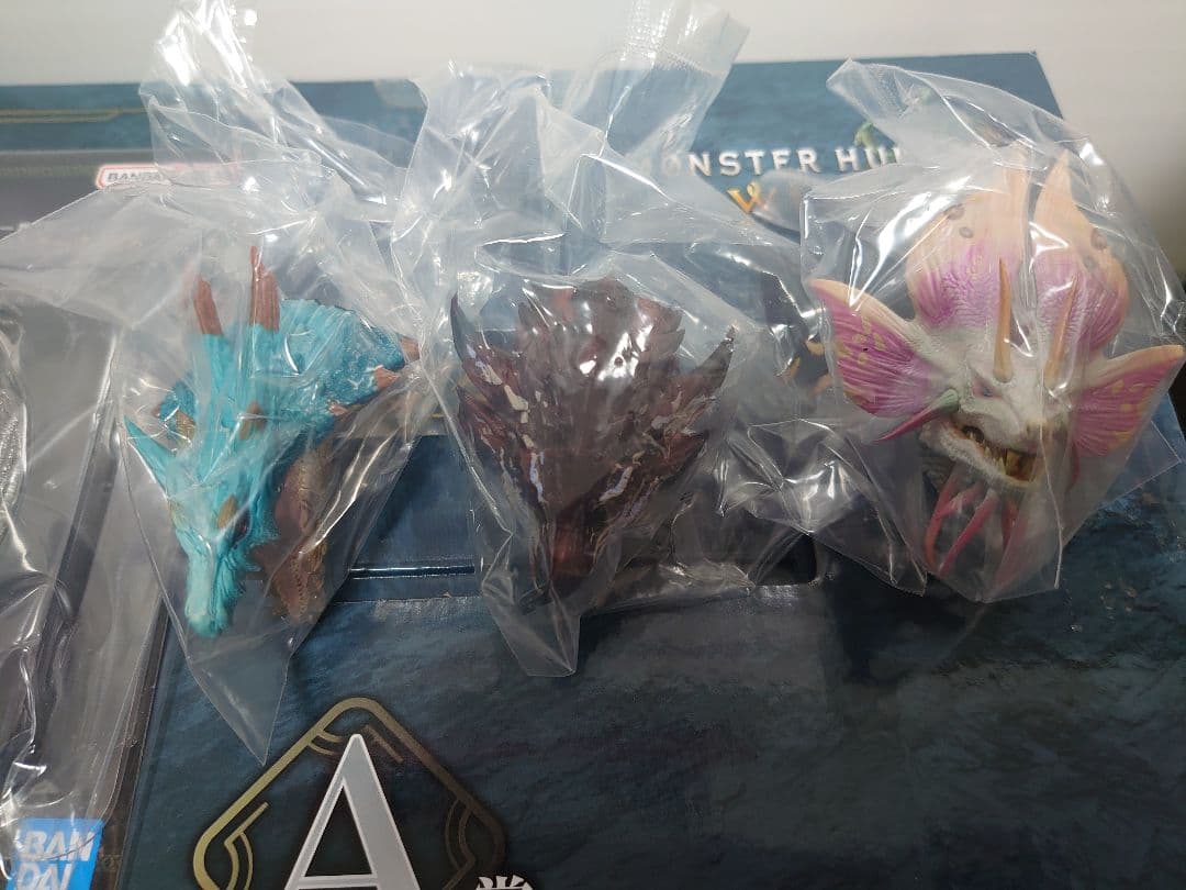 モンハン一番くじ アルシュベルドA賞フィギュア C賞マグネット D賞キーホルダー