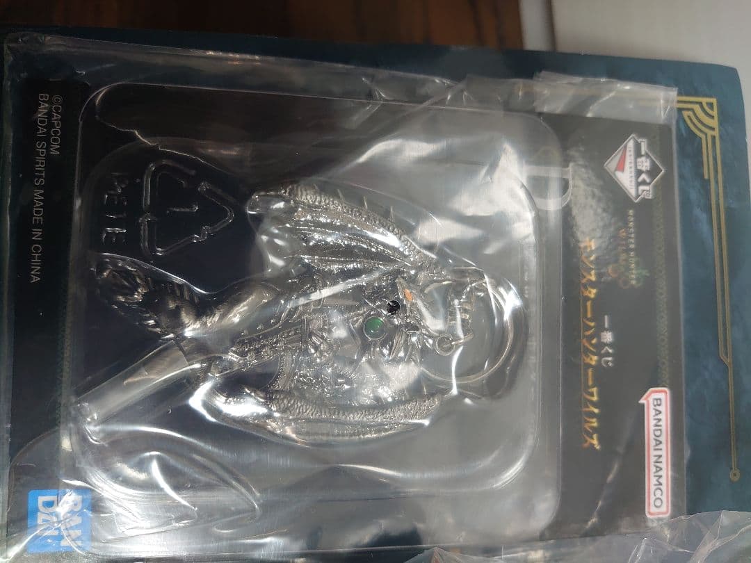 モンハン一番くじ アルシュベルドA賞フィギュア C賞マグネット D賞キーホルダー