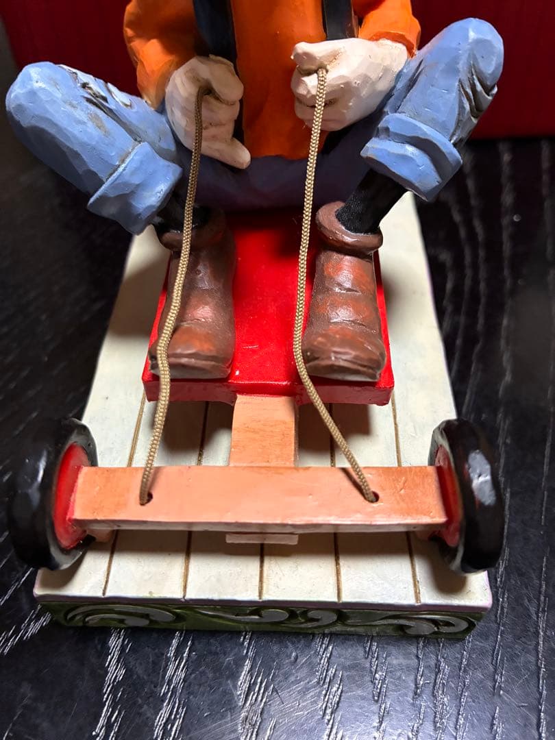 ディズニー　トラディション　グーフィー フィギュア