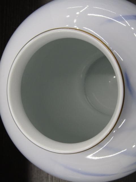 【未使用品】宮内庁御用達 有田焼 深川製磁 官窯染付 花瓶 壺 共箱付