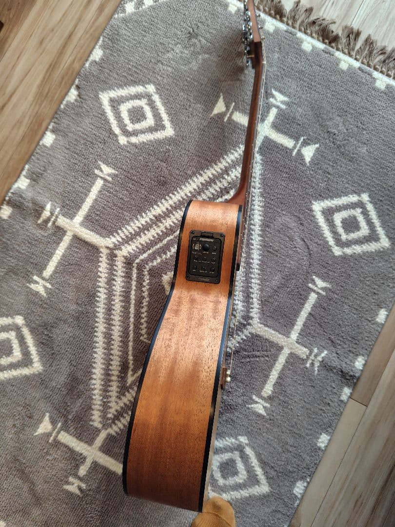 けいちょ　Guildアコースティックギター　AO-3CE