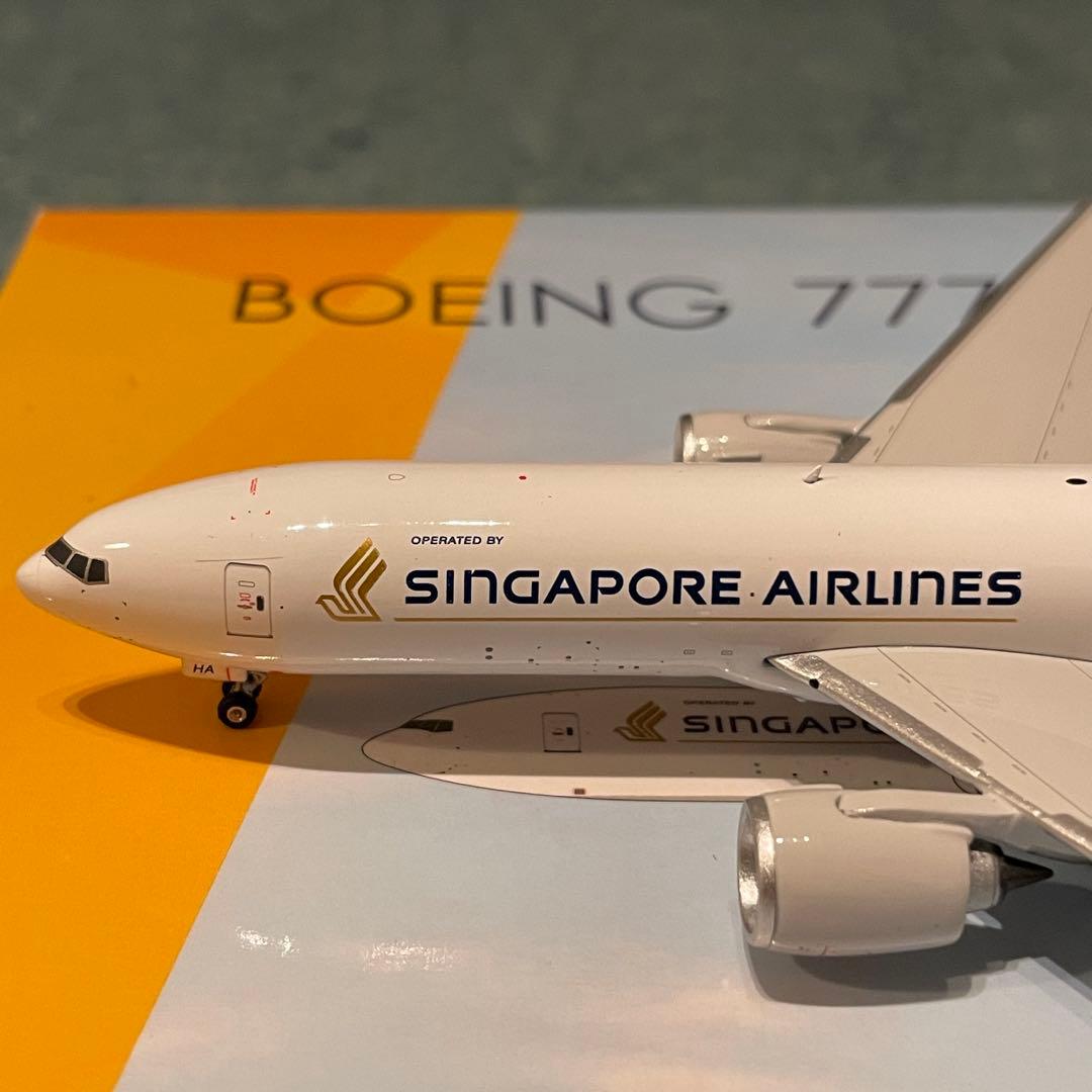 DHL SINGAPORE AIRLINES 777-200LRF シンガポール