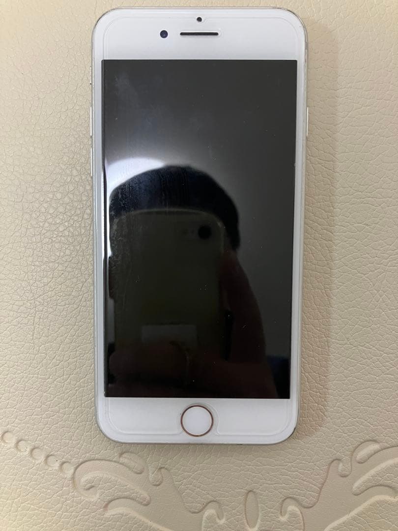 ★超美品★iPhone8★バッテリー100%シルバー ☆SIMフリー☆箱&備品付