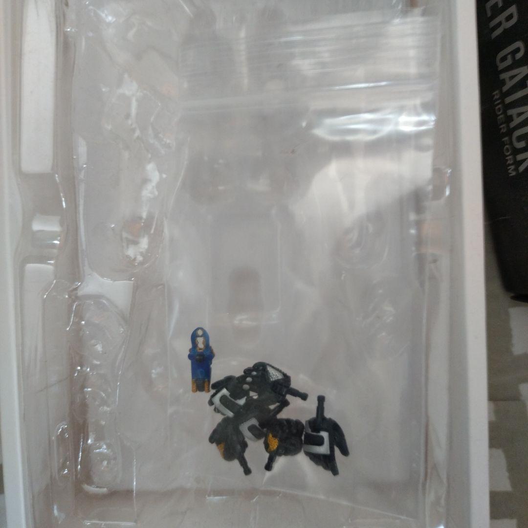 真骨頂フィギュアーツ　仮面ライダーガタック