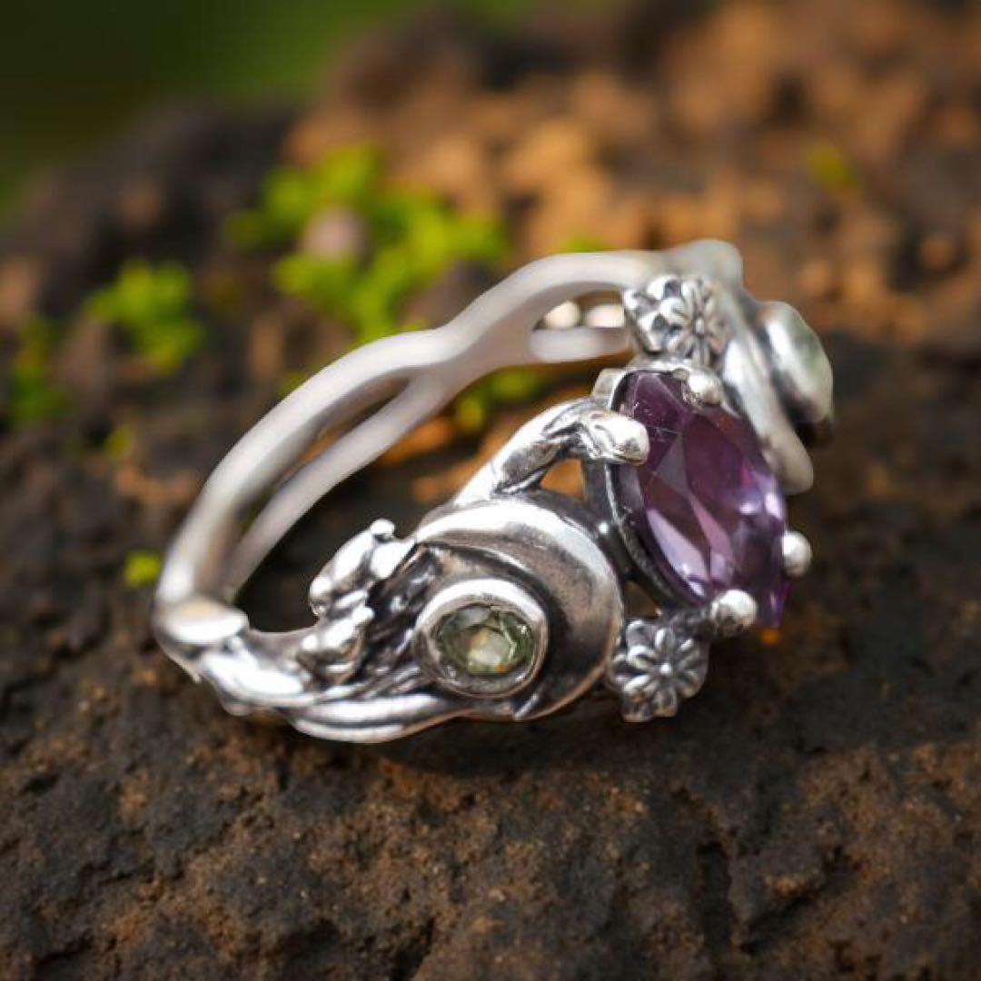 天然石リング、シルバー925、指輪、月と自然のモチーフ、ユニークデザイン