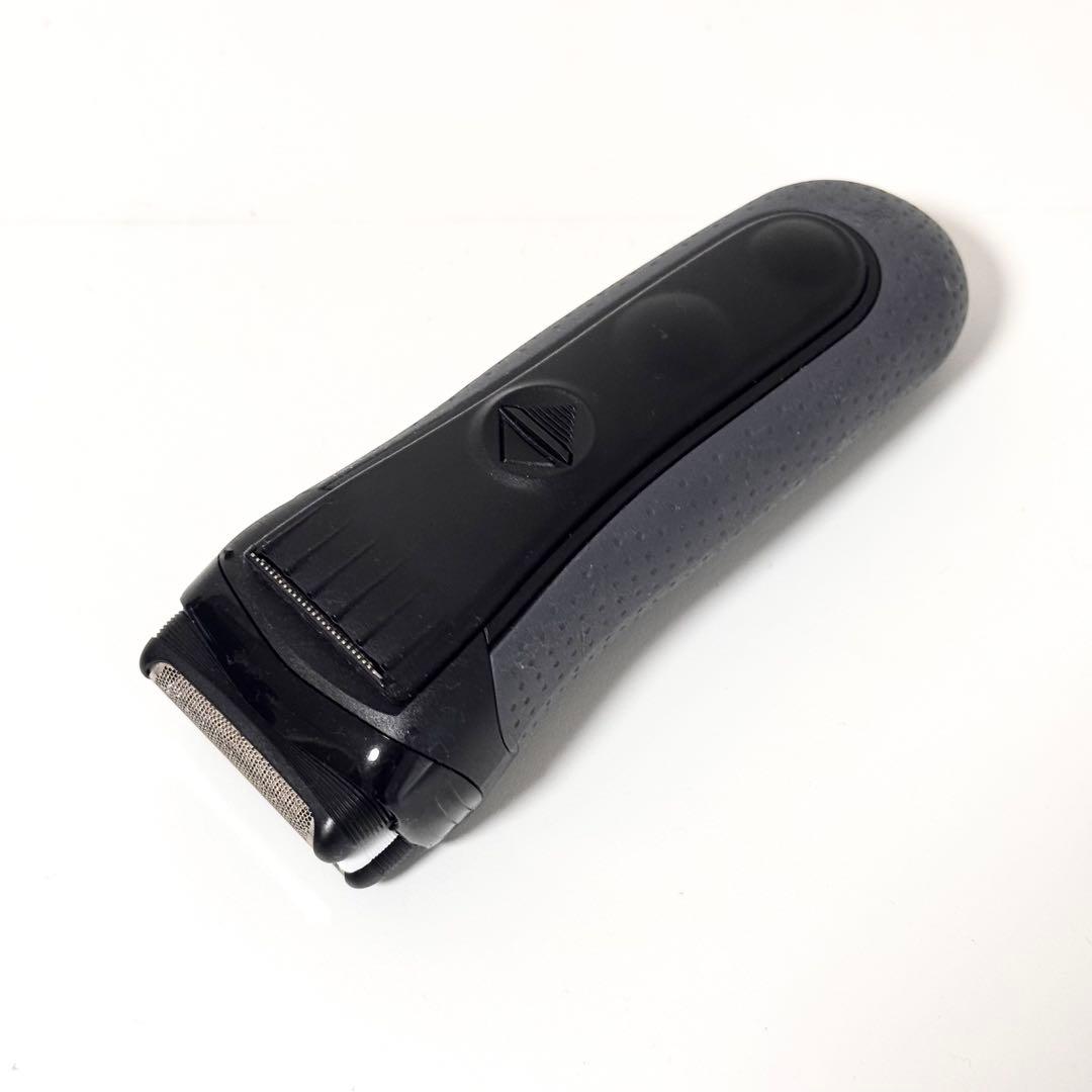 【未使用級】ブラウン Series3 洗浄器付 替刃＋洗浄液セット