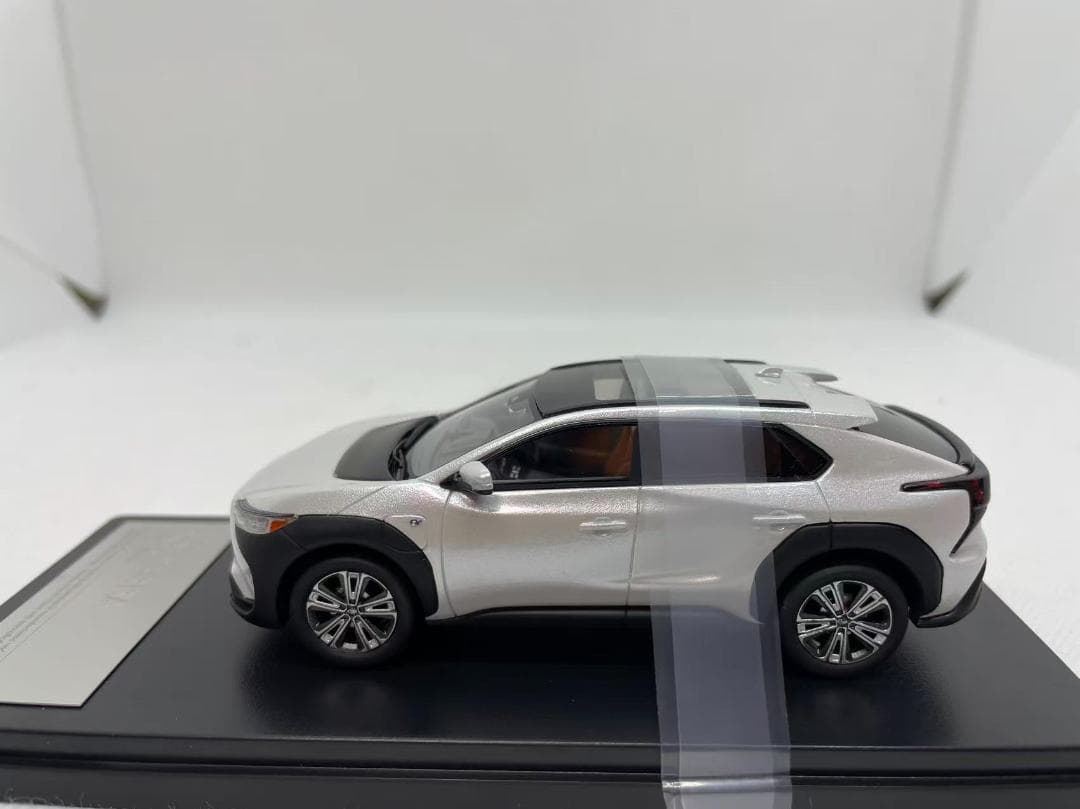 402-685 Hi-Story 1/43 スバル SOLTERRA ET-HS