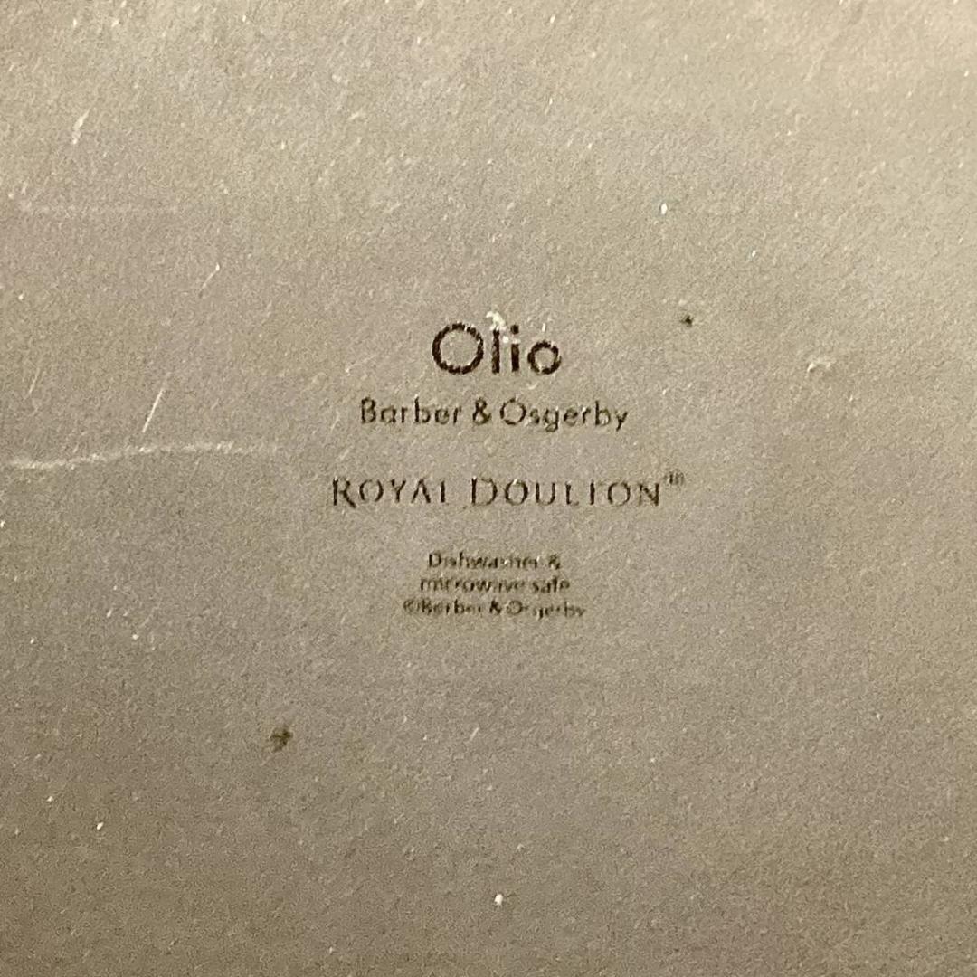 ★ロイヤルドルトン Olio Barber&Osgerby Dish Black