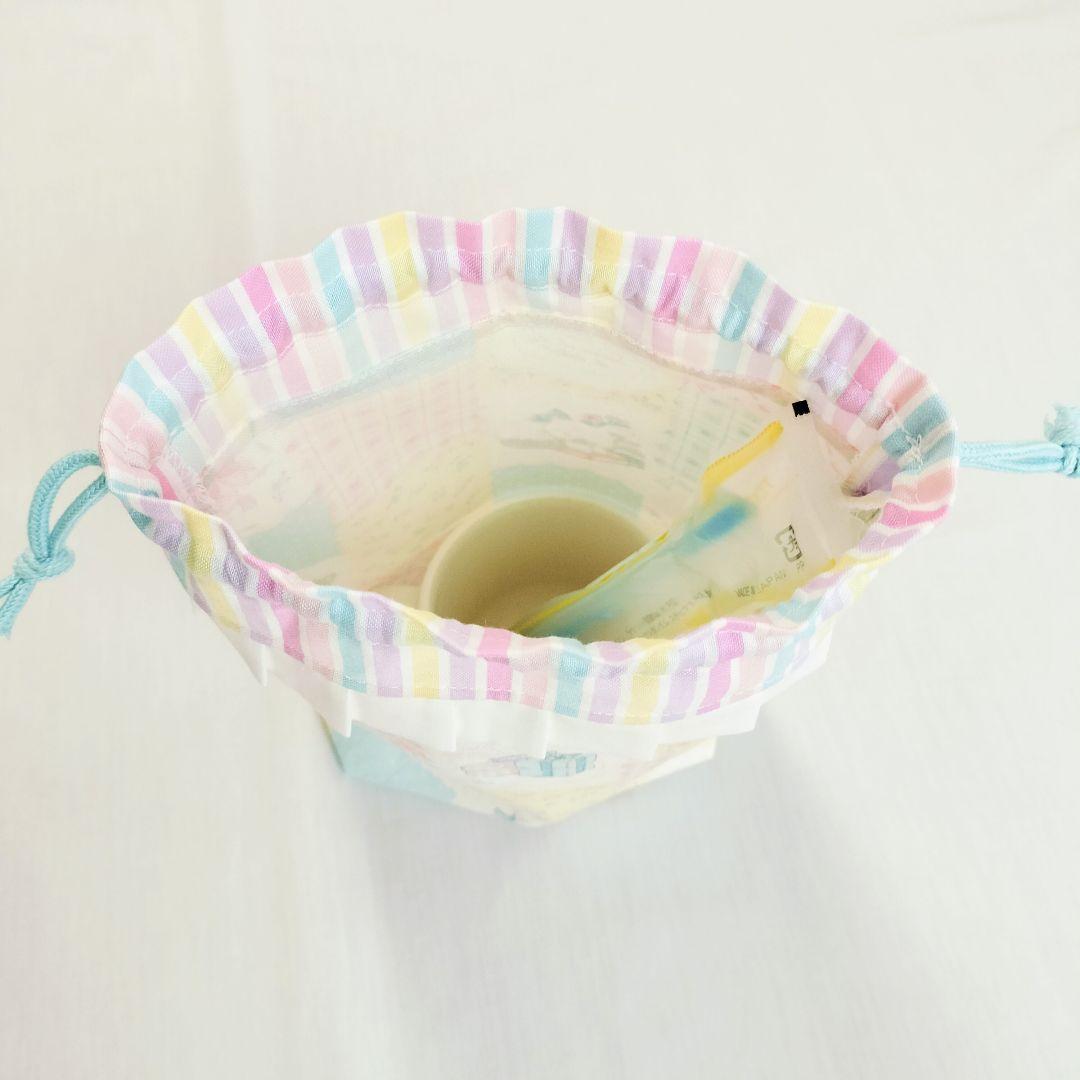 保冷保温弁当袋　給食3点セット　ゆめかわねこちゃん　歯ブラシコップ袋ランチマット