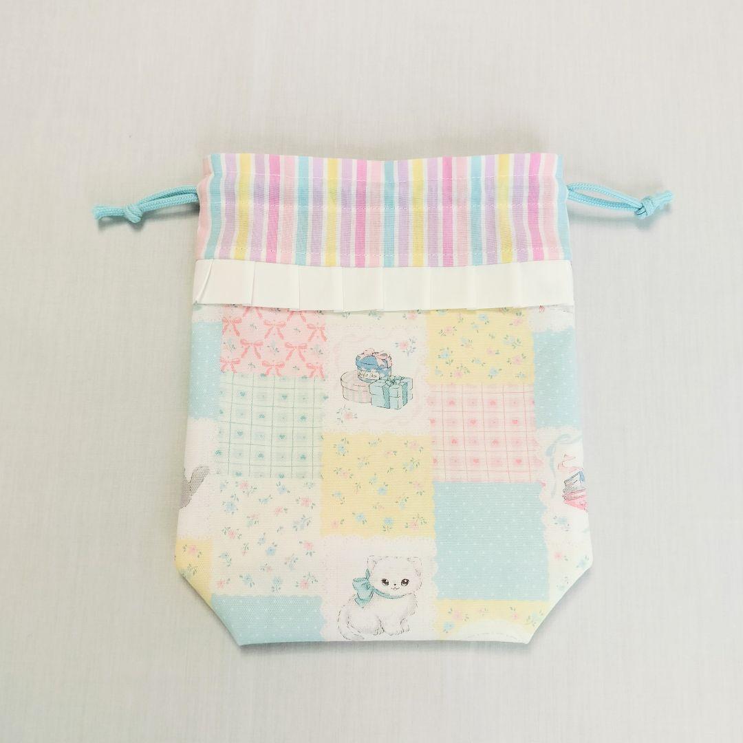 保冷保温弁当袋　給食3点セット　ゆめかわねこちゃん　歯ブラシコップ袋ランチマット