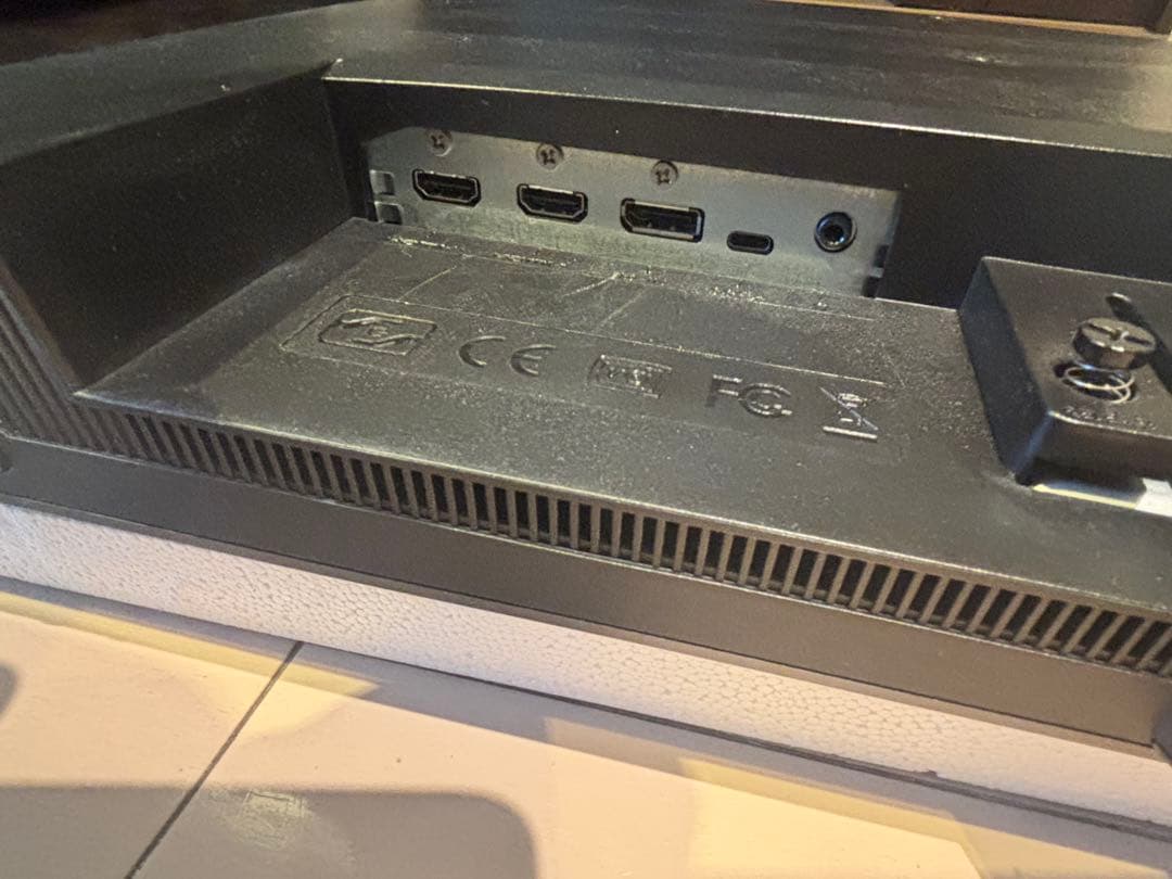 BenQ ディスプレイ　4k 32インチ　EW3270-T EW3270U