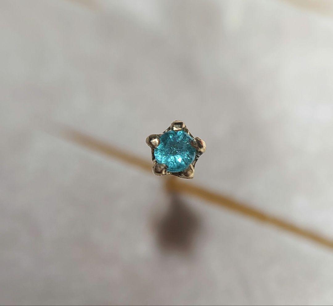 ネオン煌めくお星さま★ブラジルバターリャパライバトルマリンピアス18金★