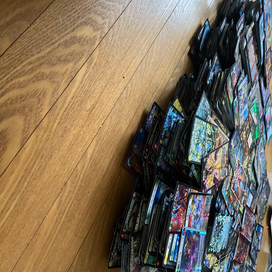 デュエルマスターズ　引退品　まとめ売り　大量　光り物数えきれません。