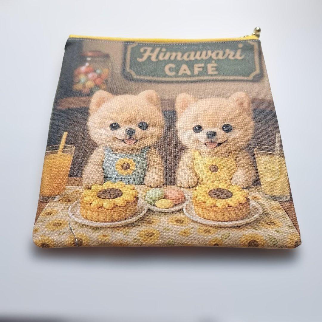 激レアポメラニアンパネル生地　ハンドメイド　フラットポーチ