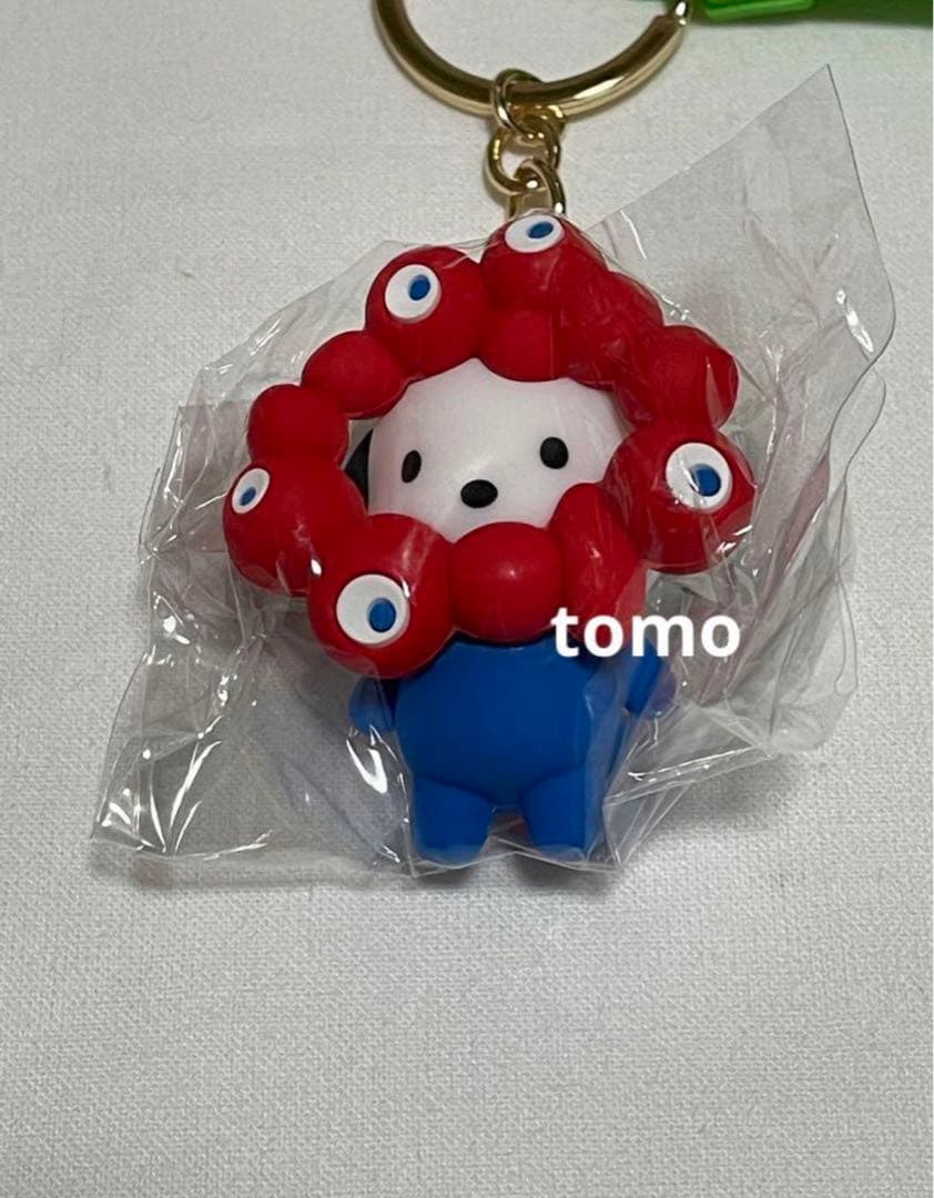 関西万博　会場限定　ミャクミャク　サンリオ　立体マスコットストラップ　ポチャッコ