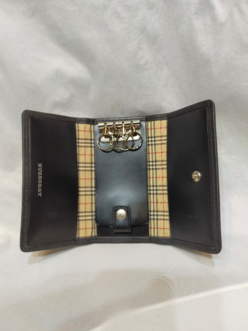 バーバリー　キーホルダー　キーケース