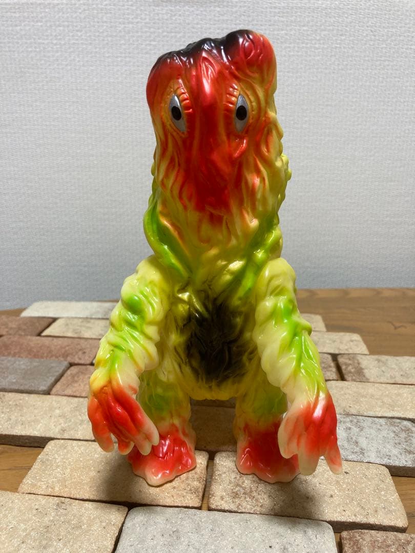 ブルマァク復刻ヘドラ蓄光レトロ