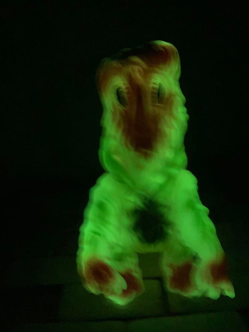 ブルマァク復刻ヘドラ蓄光レトロ