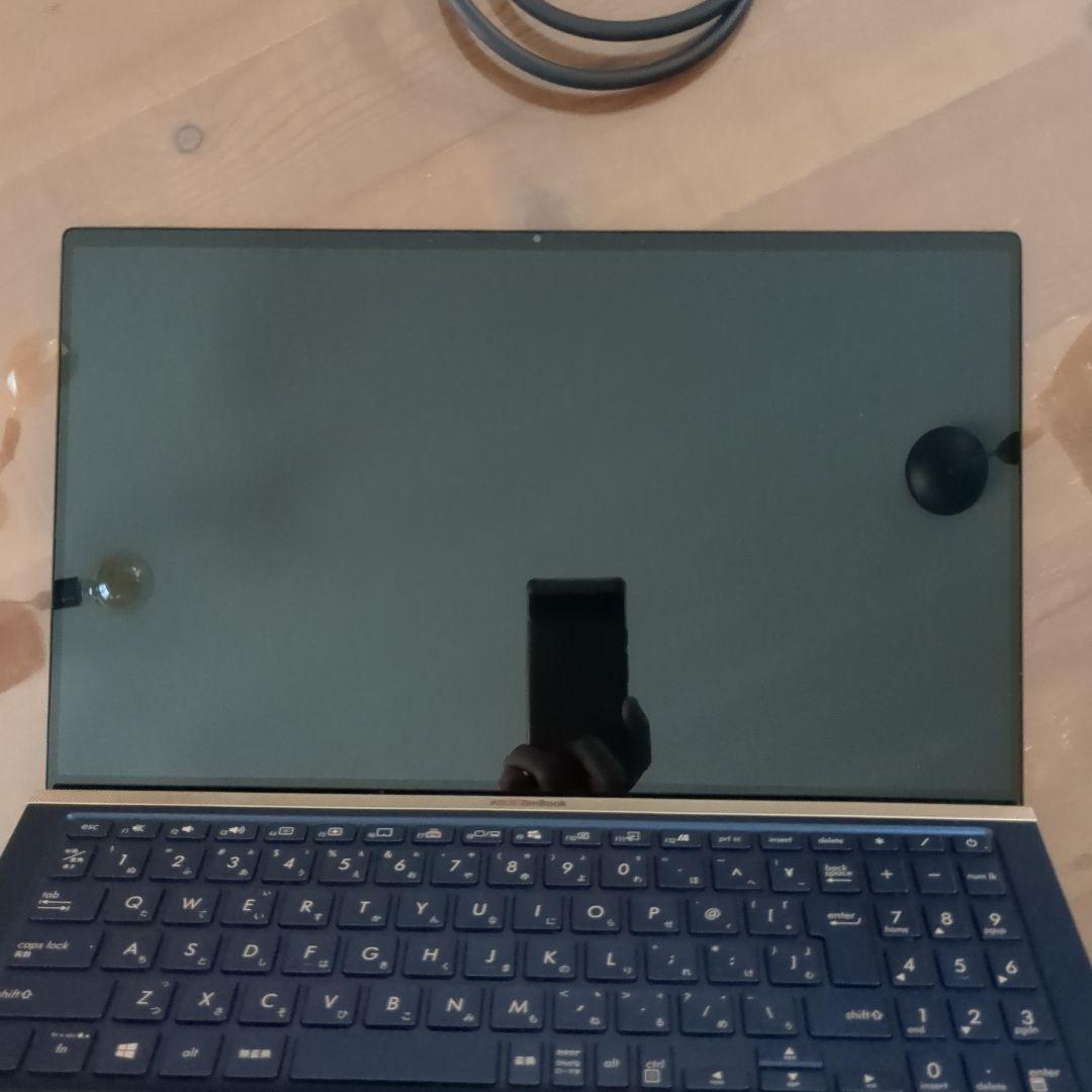 中古　ASUS ノートパソコン ZenBook 15　15.6インチ